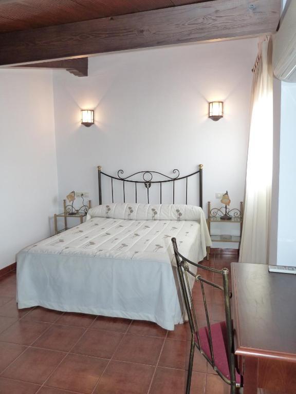 Hostal Restaurante Las Canteras Pedrera Ruang foto
